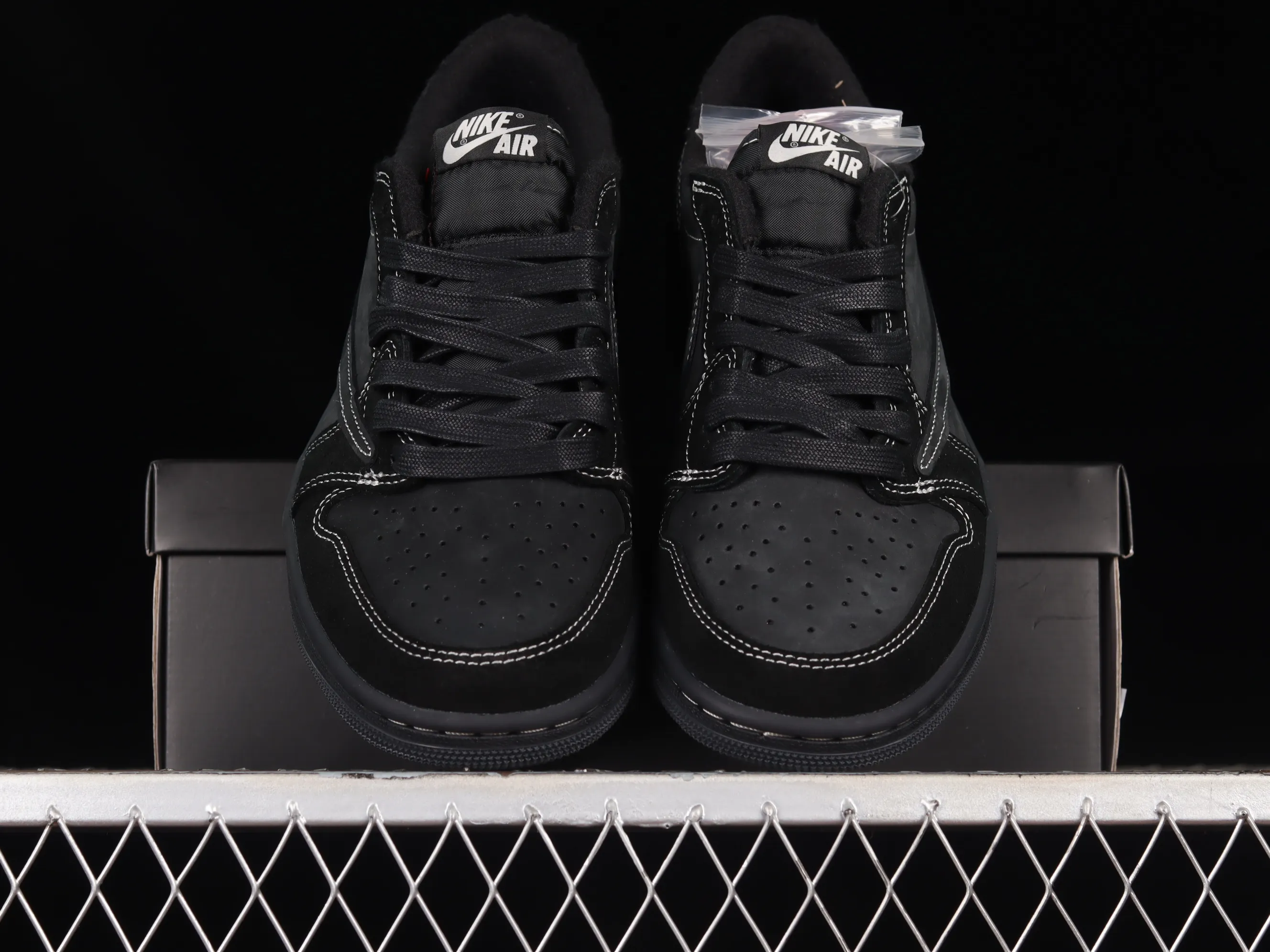 All Categories Air Jordan Jordan Series Basketball Shoes Air Jordan 1 Low LJR Version Travis Scott x Air Jordan 1 Low OG AJ1 Joe 1 Joint Undercut DM7866-001